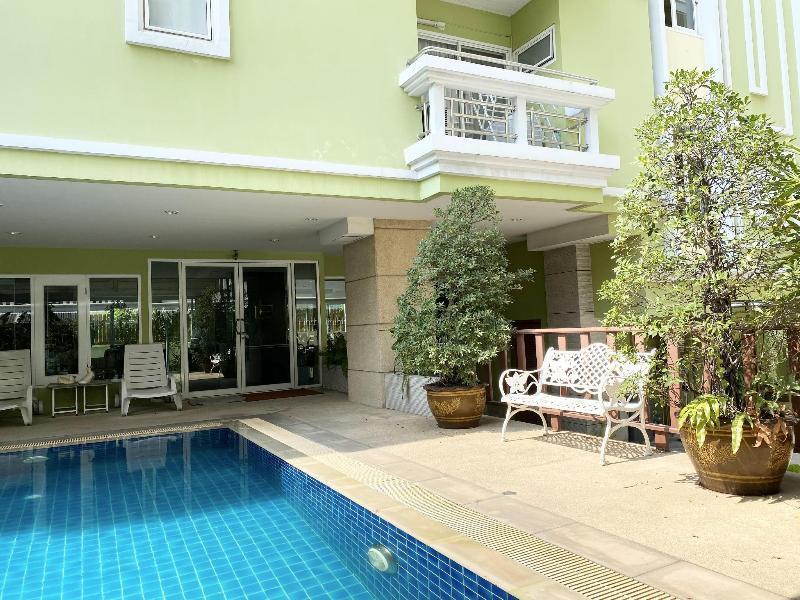 14 Place Sukhumvit Suites Bangkok Eksteriør bilde